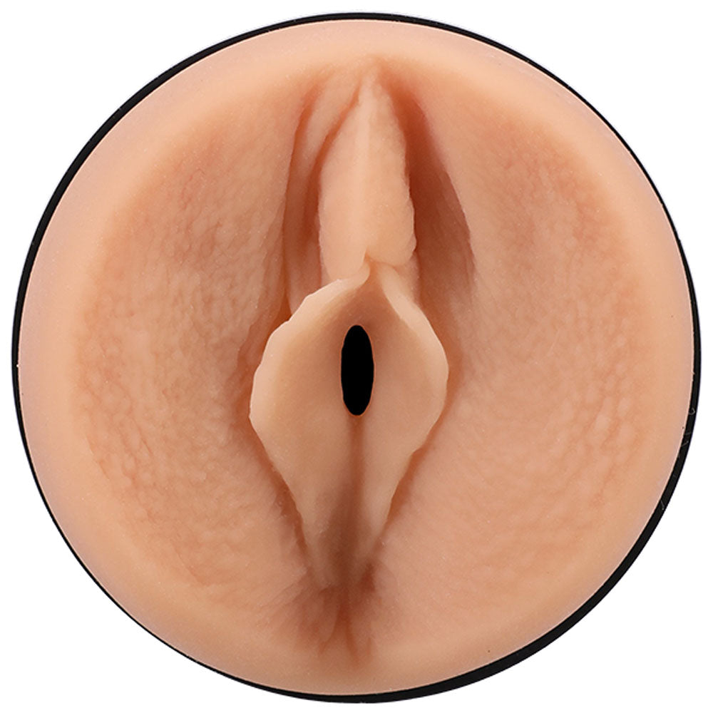 Main Squeeze Richelle Ryan – Adjustable Pressure ULTRASKYN Stroker